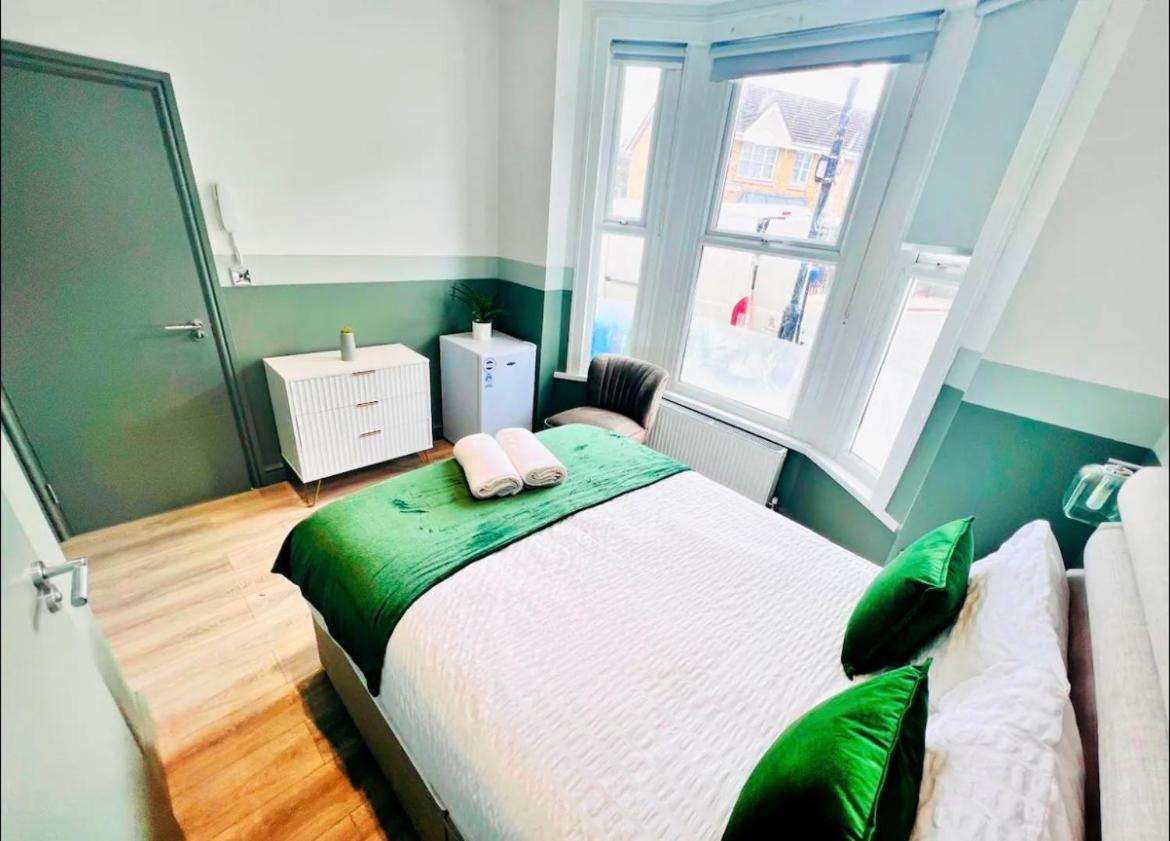 London 43 Ensuite Room Look Like Hotel Top Locations エクステリア 写真