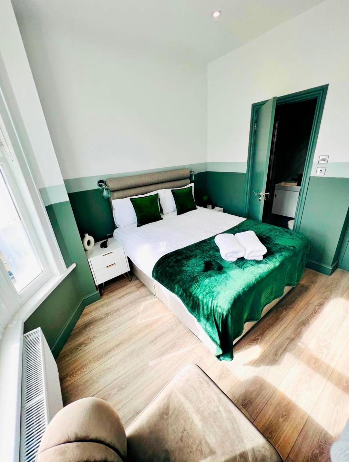 London 43 Ensuite Room Look Like Hotel Top Locations エクステリア 写真